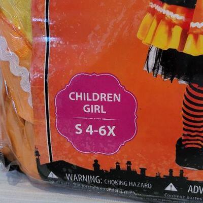 Lot 23: New Children's Size 4-6X CANDY CORN WITCH Costume