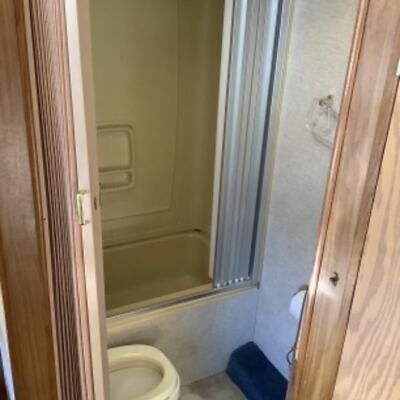 237  1993 Dutchmanâ€™s Classic 220 Camper 