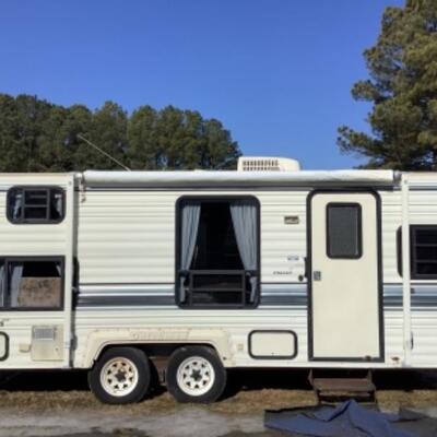 237  1993 Dutchmanâ€™s Classic 220 Camper 