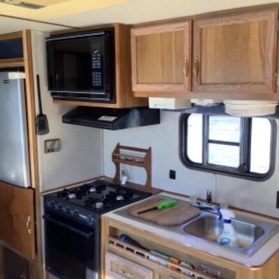 237  1993 Dutchmanâ€™s Classic 220 Camper 