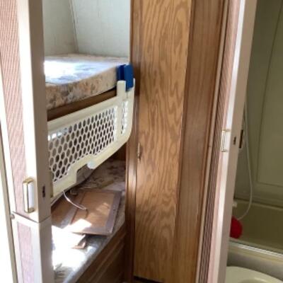 237  1993 Dutchmanâ€™s Classic 220 Camper 