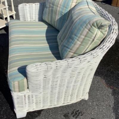238 Wicker Loveseat