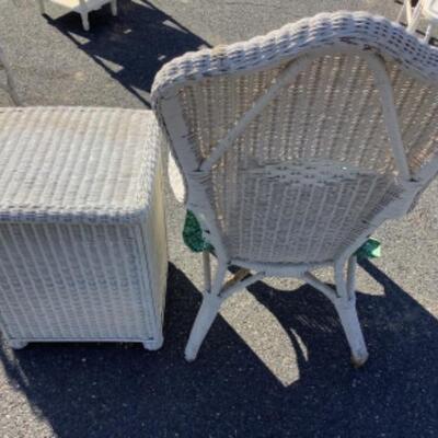 239 Wicker Armchair and Stand 