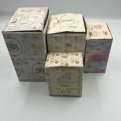 Lot 2 Precious Moments figurines 