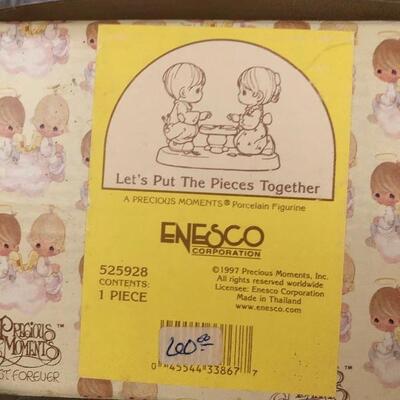 10 Precious moments ornaments and 10 precious moments figurines 