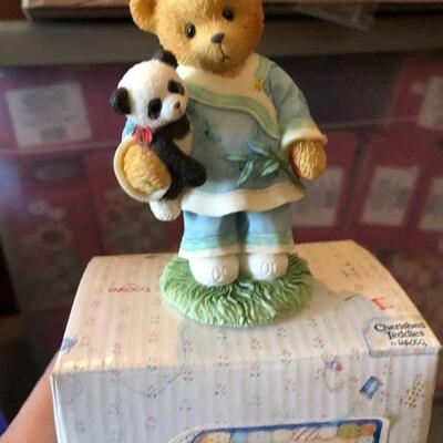 Assortment of 40 Cherished teddies