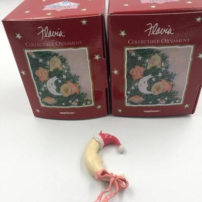 Lot of 25 Applause collectible ornaments 