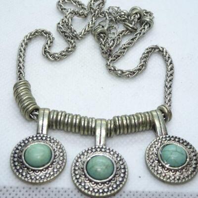 Silver Tone Faux Turquoise Necklace 