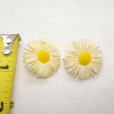 18K GF backs, Plastic Daisy Clip Earrings 