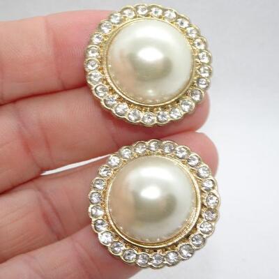 Gold Tone Oval Rhinestone Pearl Clip Back Earrings 