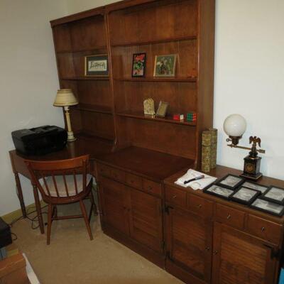 Ethan Allen Desk with Chair Bookshelves - Item # 105