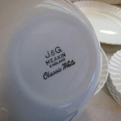 37 Pieces of White China Dishes J&G Meakin Classic White and Johnson Brothers Snowhite Made in England - Item # 118