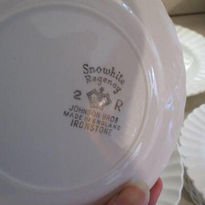 37 Pieces of White China Dishes J&G Meakin Classic White and Johnson Brothers Snowhite Made in England - Item # 118