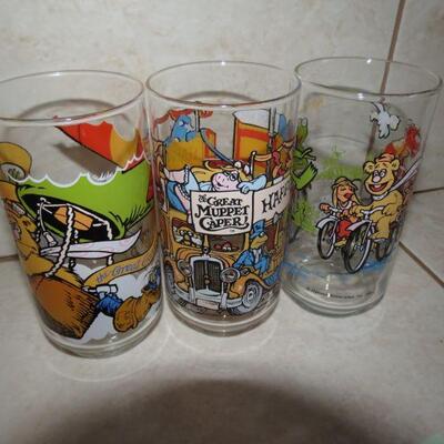 Three Vintage 1981 Muppet Glasses Great Muppet Caper - Item # 123