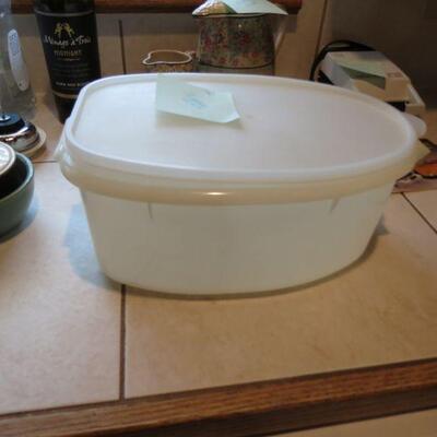 Vintage Tupperware Roast Flavor Saver Ham Turkey Container Lifter 3 Pieces (item #136)