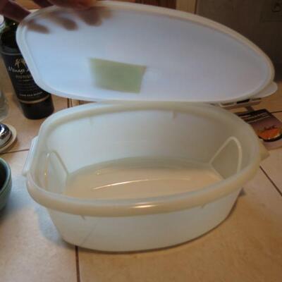 Vintage Tupperware Roast Flavor Saver Ham Turkey Container Lifter 3 Pieces (item #136)