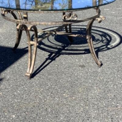 278 Round Glass Top Table With Iron Base