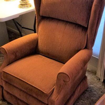Lot #87  Lazy Boy Recliner
