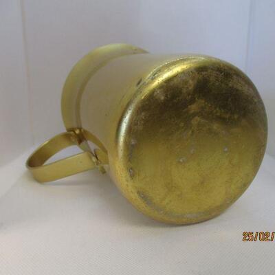 Lot 4 - Aluminum Water Pitcher w/Ice Lip
