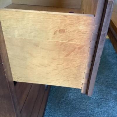 400 Mid-Century Dresser