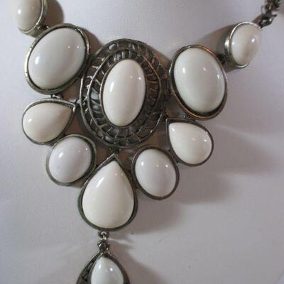Antique Cleo Style Bib Choker/ White teardrop shape Rhinestones 