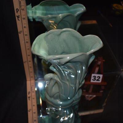 1940 McCoy Swan Vase 