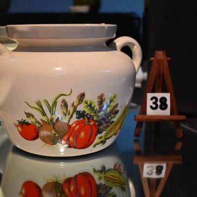 McCoy Vegetable Pot w/2 Handles 