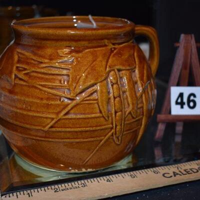 1950 McCoy Bean Pot 