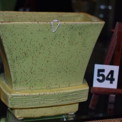 1956 McCoy Vase Chartues 