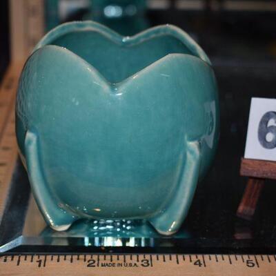 1940 McCoy Rosebowl Ball Planter 