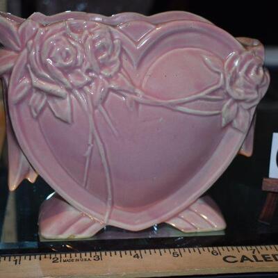 1940 McCoy Heart Vase 