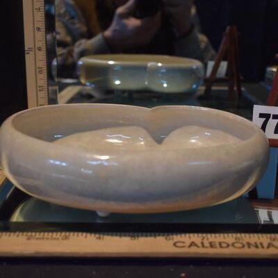 McCoy Centerpiece-Kidney Shape 