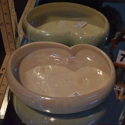 McCoy Centerpiece-Kidney Shape 