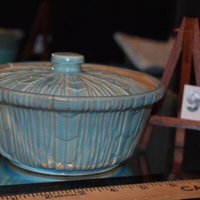 1940 McCoy Covered Casserole w/Lid 