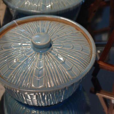 1940 McCoy Covered Casserole w/Lid 