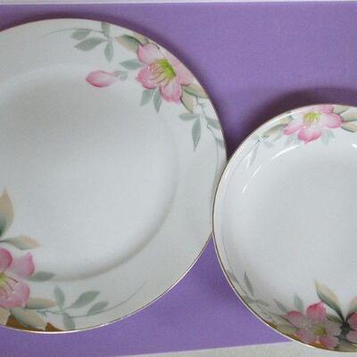 Noritake Azalea Dinner Plates, Lunch Plates, Soup Bowls