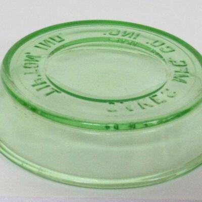 Depression Glass Green Advertising Chicken Waterer Oakes Mfg Co, Tipton, IN
