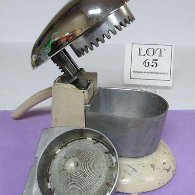 Old Very Heavy Juice O'Matic Juicer