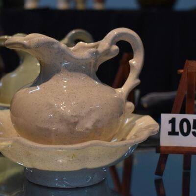 Grape Pitcher with Bowl