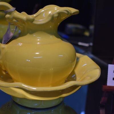 Grape Pitcher with Bowl - Yellow 