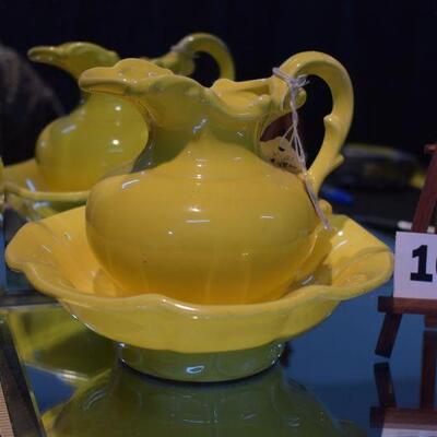Grape Pitcher with Bowl - Yellow 