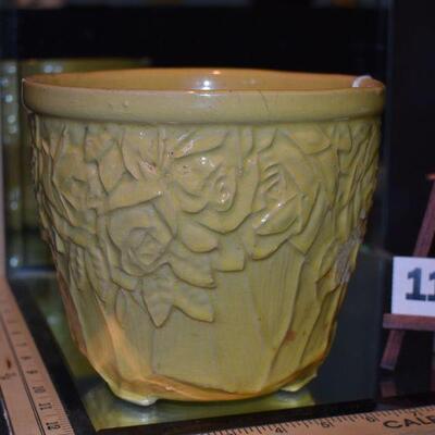 1949 Pot - Light Yellow 