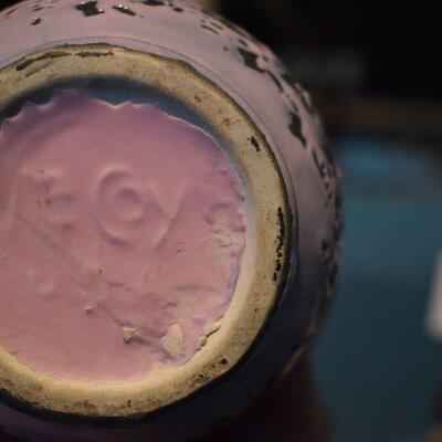 McCoy 1956 Bud Vase Brocade Line 