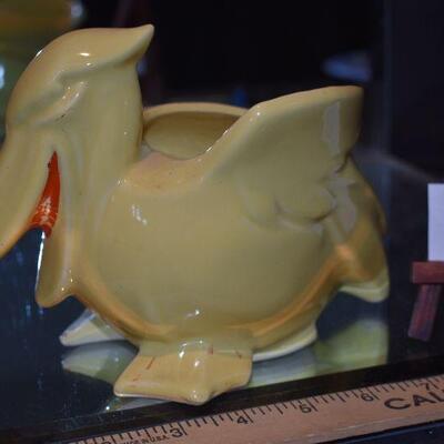 McCoy 1940 Yellow Pelican Planter 