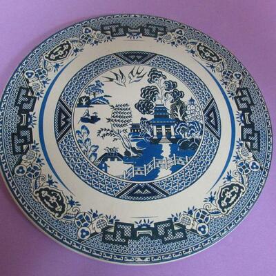 Tin Top Blue Willow Trivet, C&I Small Bowls, Blue Ridge and SPI Small Bowls
