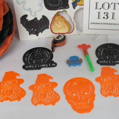 1 Old, Rest Contemporary Halloween Items
