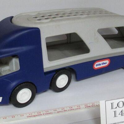 Huge Plastic Little Tykes Car Carrier
