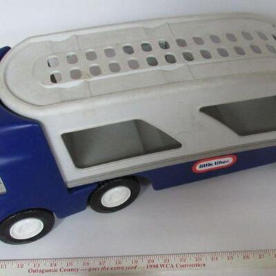 Huge Plastic Little Tykes Car Carrier