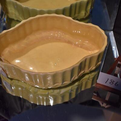 McCoy 1948 Yellow Centerpiece