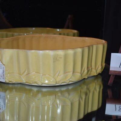 McCoy 1948 Yellow Centerpiece